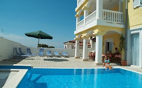 Rooms With A Swimming Pool Peroj, Fazana - 2235